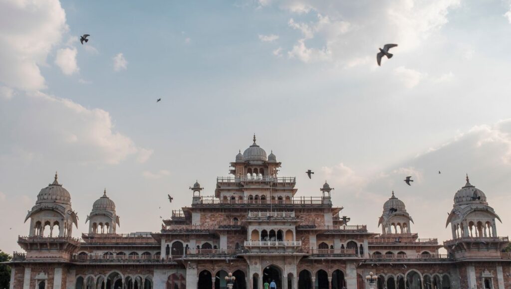 10 Ways to Experience Jaipur Art and Culture | MindFullHive