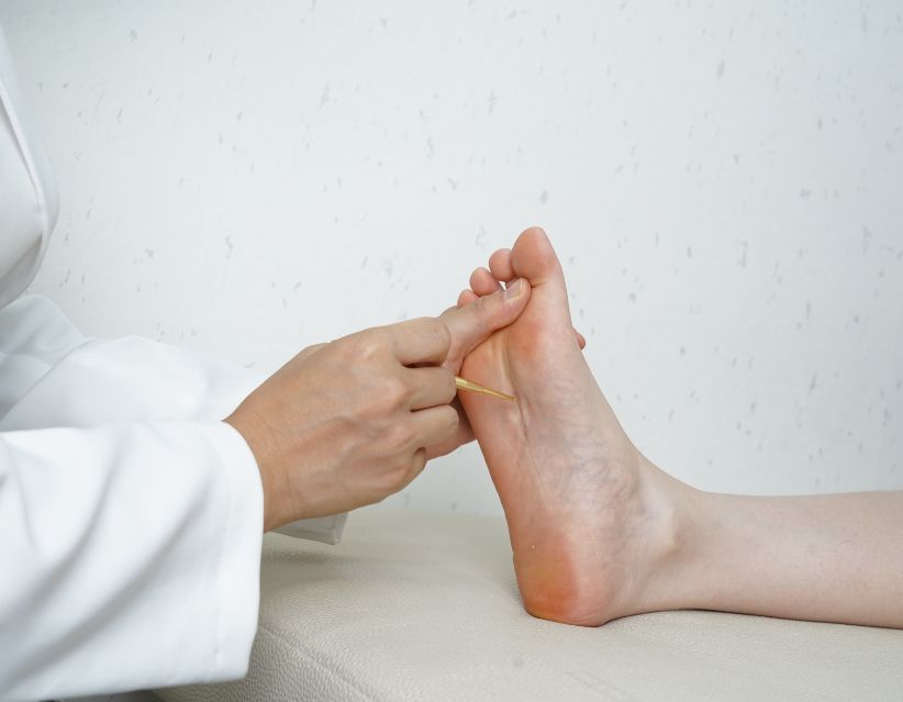 Sprained Ankle vs Broken Ankle: How to Tell the Difference (And What to Do Next)